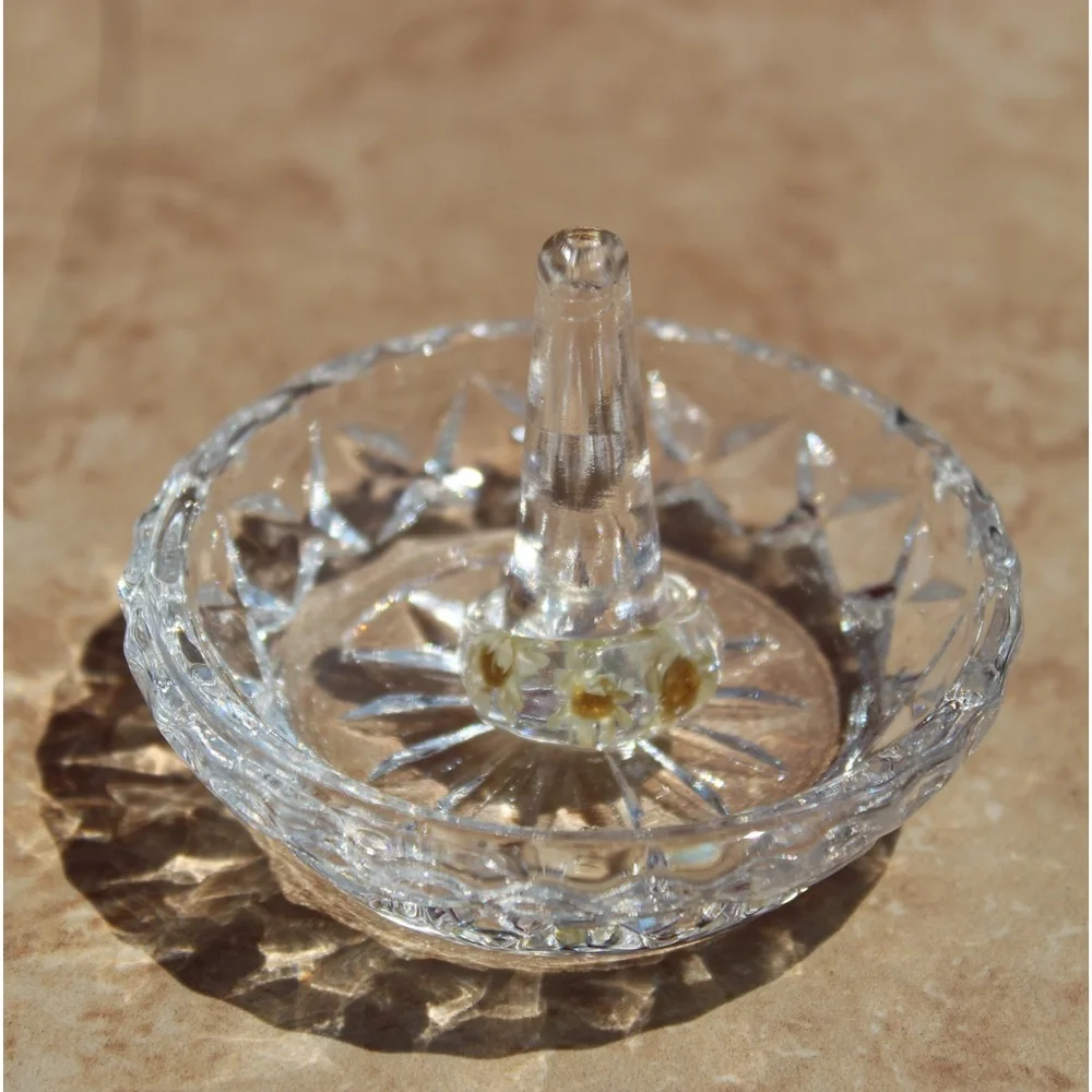 YELLOW REAL FLOWER RING - Picture 3 of 5